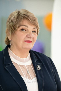 Заведующий ГБДОУ. Заслуженный учитель России