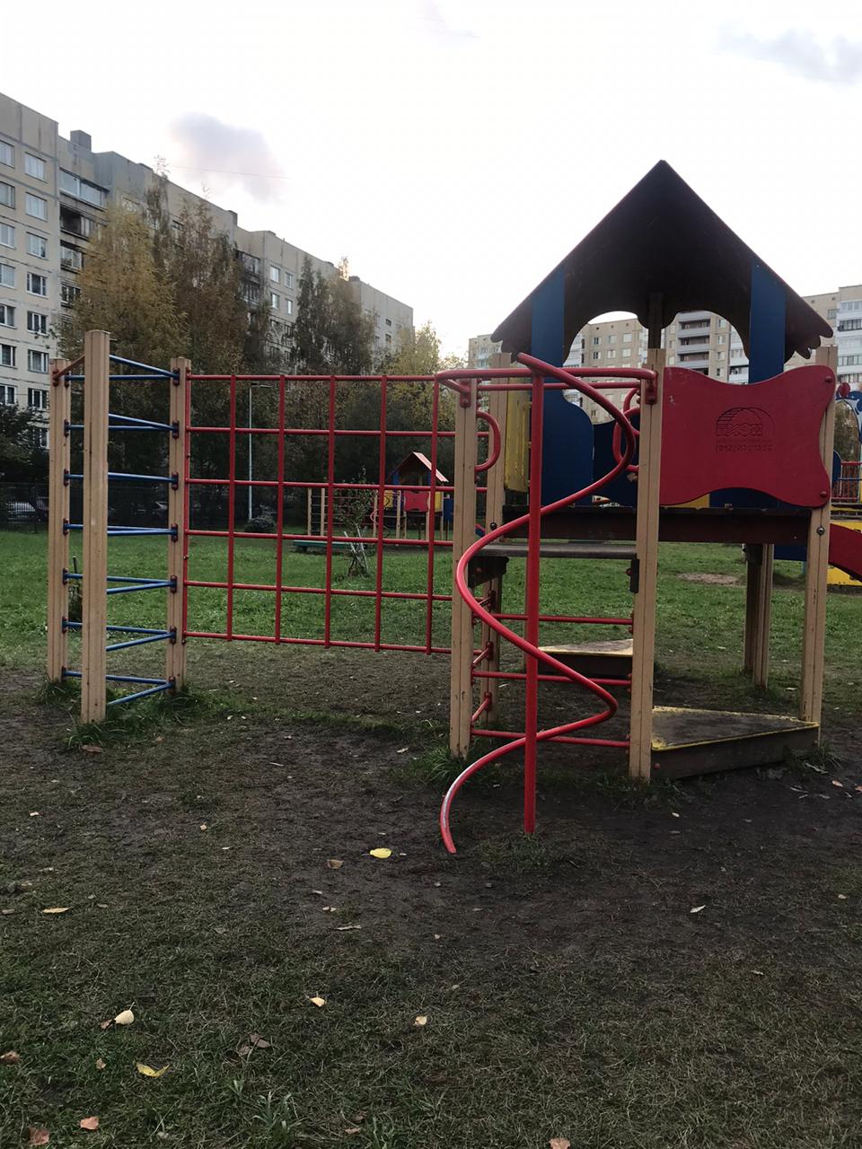 Оборудование на прогулочных площадках 2